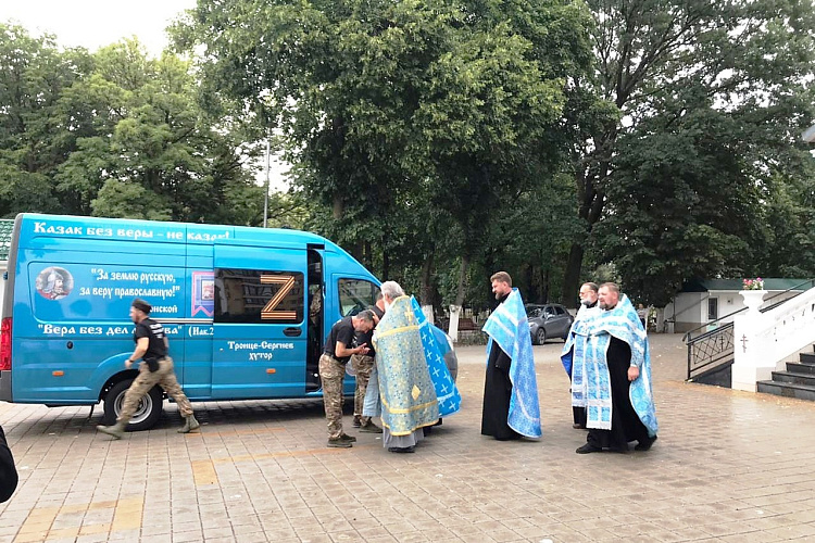 Фото: Свято-Никольский кафедральный собор Армавир Фото: Свято-Никольский кафедральный собор Армавир